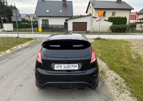 Ford Fiesta cena 43900 przebieg: 104000, rok produkcji 2014 z Kielce małe 742